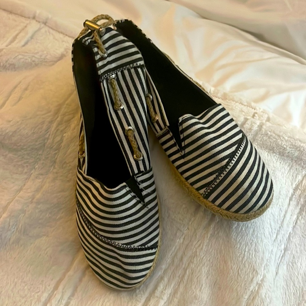 Navy blue  and white striped Size 6.5 Nautica Espadrilles